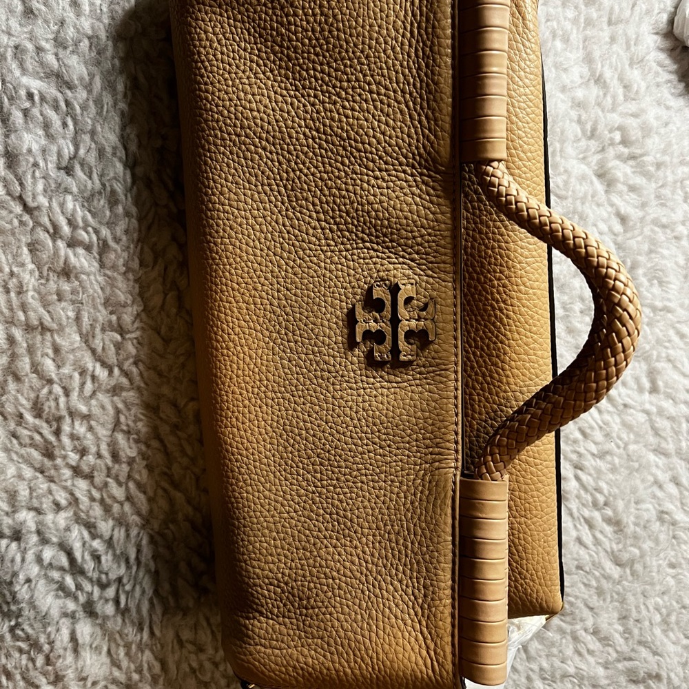 New Tan Tory Burch Tote and Clutch with 7.5 matching Flats